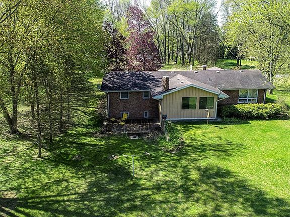 4th image of 30431 Sycamore Ln