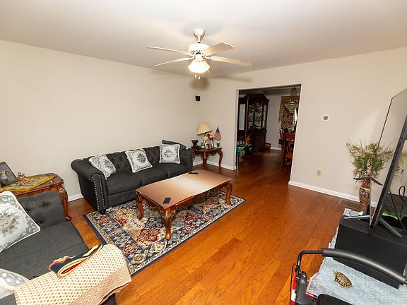 3rd image of 16 W McKinley Ave