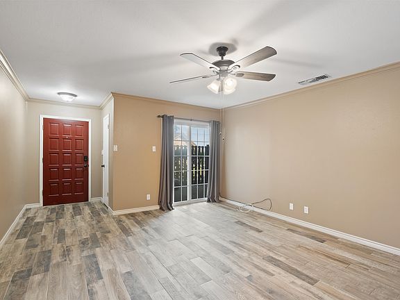 4th image of 100 Royal Way Dr APT 4A
