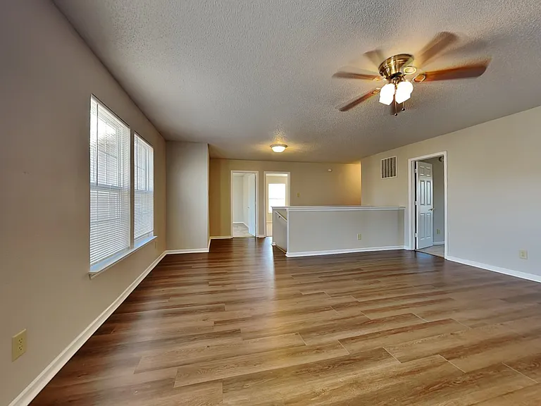 9818 Blue Ridge Way — Photo 8