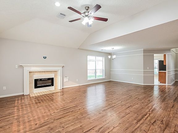 5th image of 8930 Stoney Bend Dr