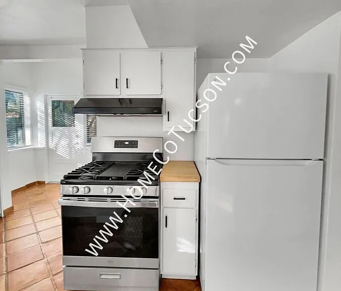 1509 E Blacklidge Dr #1 — Photo 12