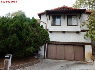 4388 Scandia Way, Los Angeles, CA 90065