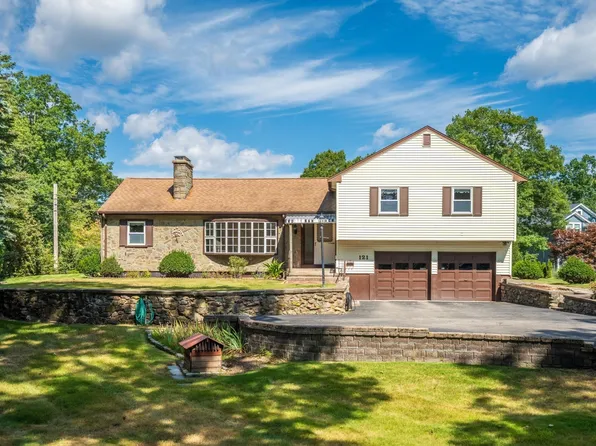121 Wentworth St, Dedham, MA 02026