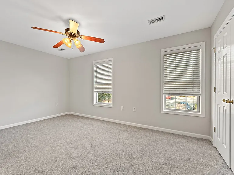 110 Aaron Pl #106 — Photo 13