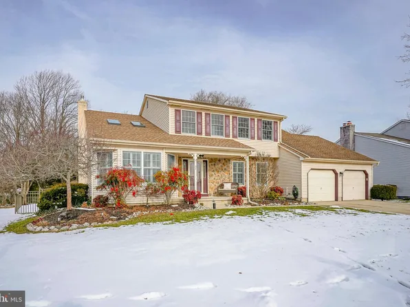 31 Dogwood Ave, Glassboro, NJ 08028