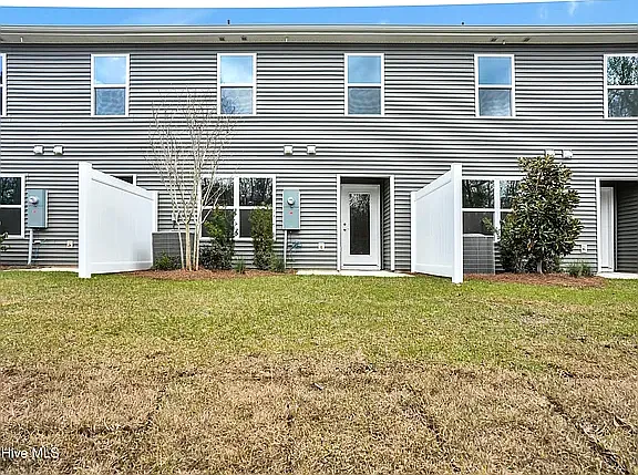 74 Cashmere Ct — Photo 2