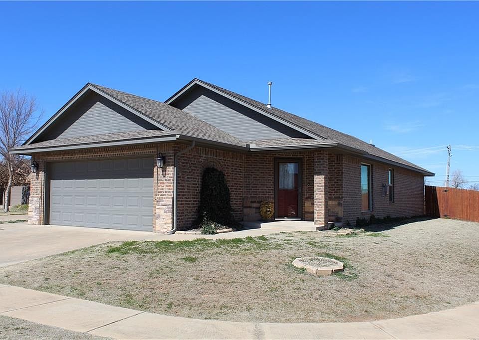 1st image of 9017 NW 93rd Cir