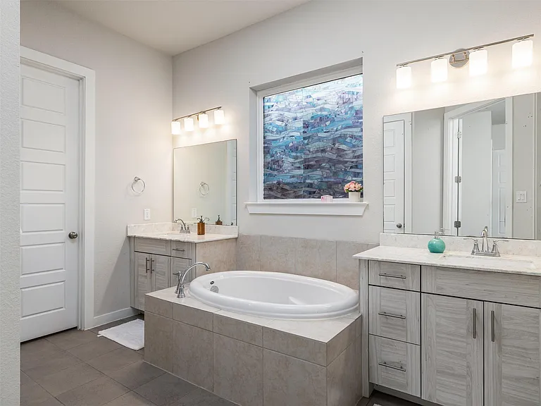 6512 Covina Ln — Photo 15