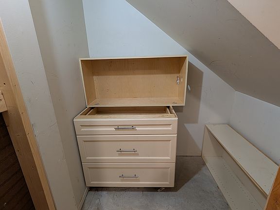 4th image of 1295 Soball St #40