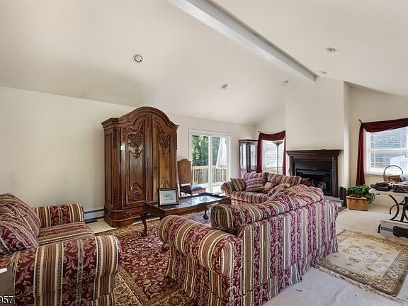 4th image of 311 Bell Ave