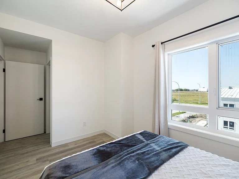 11 Merkel Manza Blvd — Photo 48