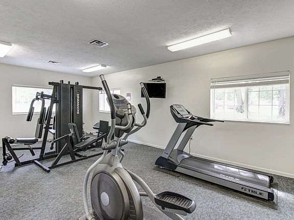 2nd image of 4231 N 7th St #1-304