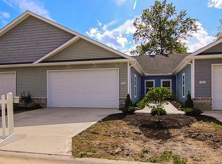 258 Stoney Brook Dr, Elyria, OH 44035