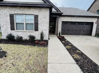 136 Crabourne Dr, White House, TN 37188