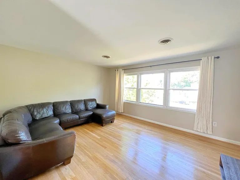 14534 Fullerton Rd — Photo 2