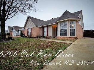 6266 Oak Run Dr E, Olive Branch, MS 38654