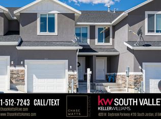 821 N Glen Eagles Ct, Tooele, UT 84074