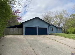 4535 SE 25th St, Topeka, KS 66605