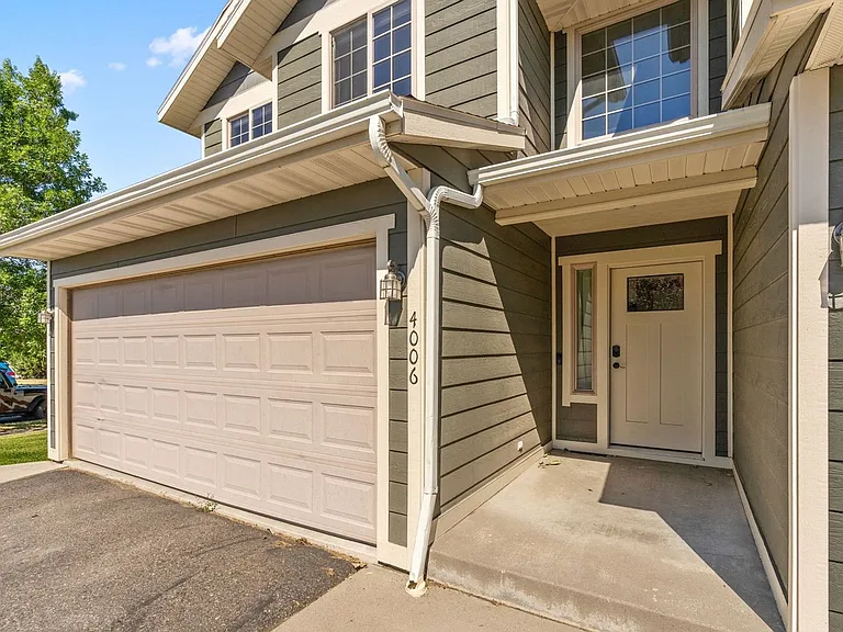 4006 Broadwater Ct — Photo 34