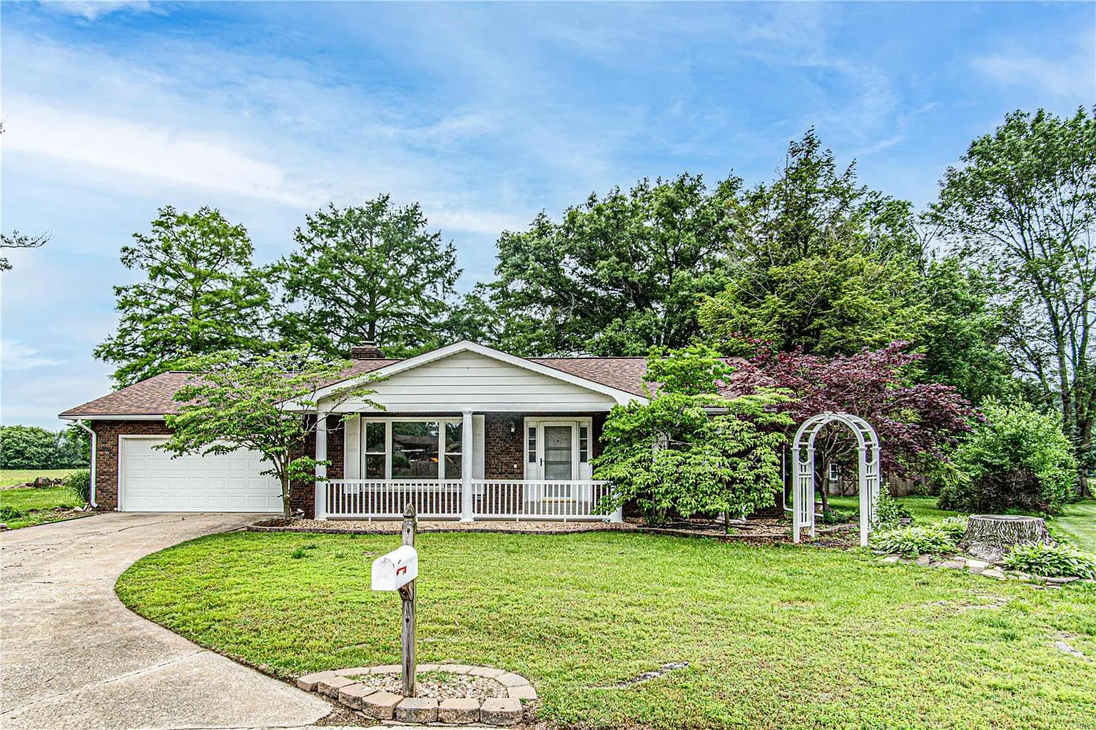 64 Karen Dr photo 1