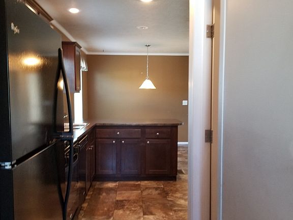 5th image of 2875 N Lakeshore Dr #572
