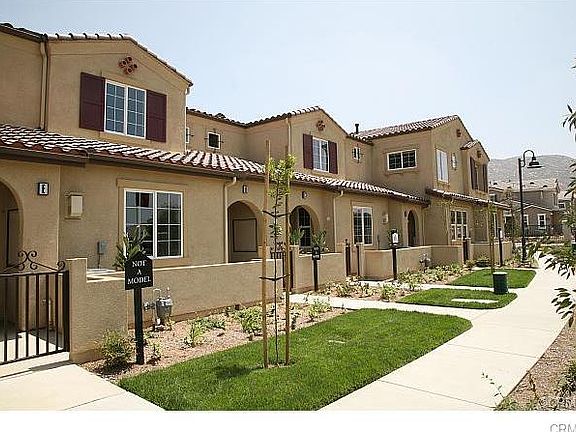2nd image of 15892 Lasselle St Unit A
