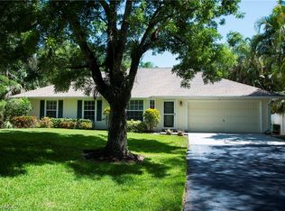 5826 Dogwood Way, Naples, FL 34116