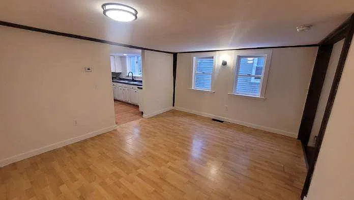 2 bed, 1200 sqft, $1,600 — Photo 3