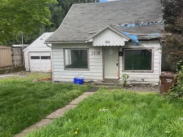 1515 Harrison St, Oregon City, OR 97045