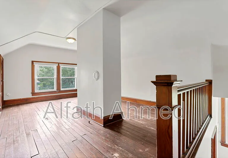 294 Wyandotte Ave — Photo 32
