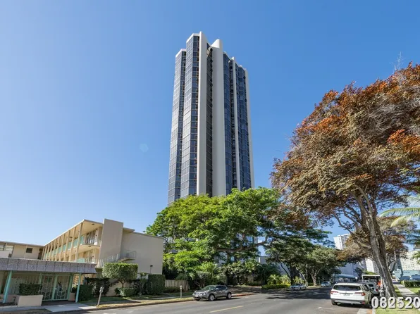 930 Kaheka St, Honolulu, HI