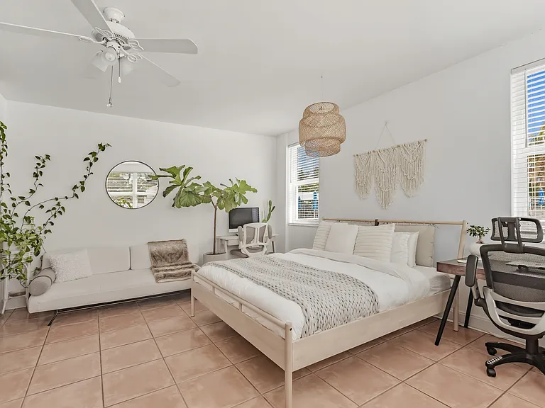 5001 Collins Ave #1K — Photo 10