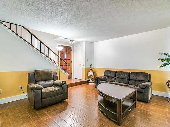 5th image of 405 San Mateo Dr