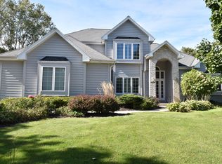 2365 Robbie Ct, Brookfield, WI 53005