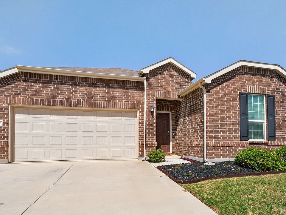 1st image of 833 Lemongrass Ct
