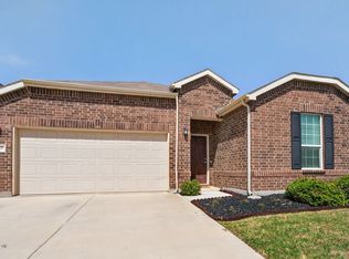 833 Lemongrass Ct, Fort Worth, TX 76131