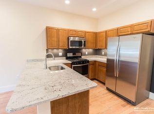 5170 Washington St UNIT 201, West Roxbury, MA 02132