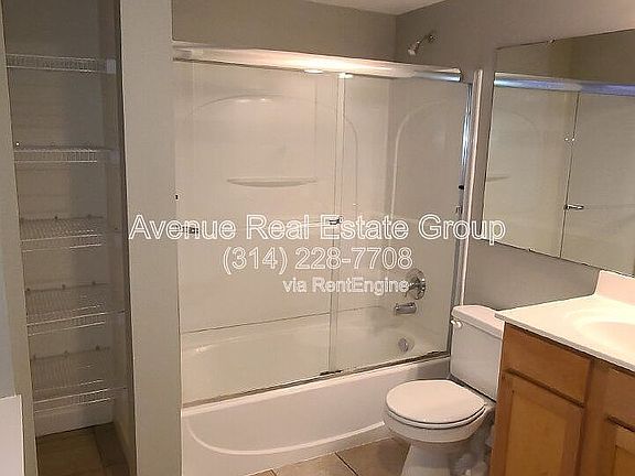 5th image of 5360 Pershing Ave APT 6A