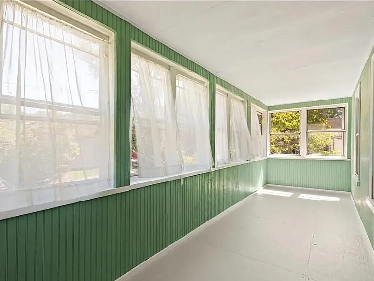 19 Wentworth Ave #2 — Photo 8
