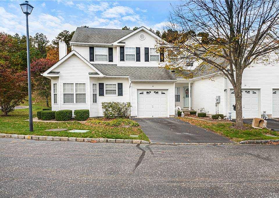 1st image of 37 Brookville Way