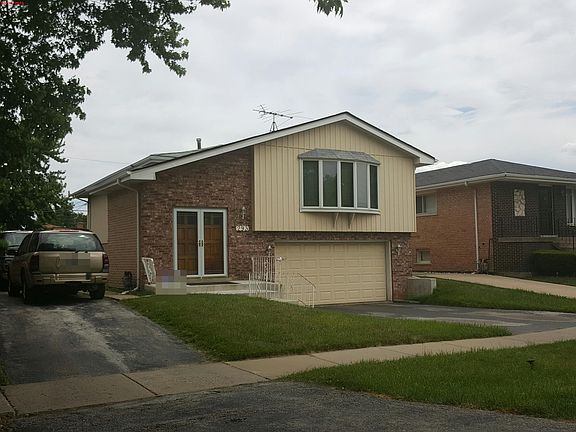 2nd image of 293 Stoney Island Ave