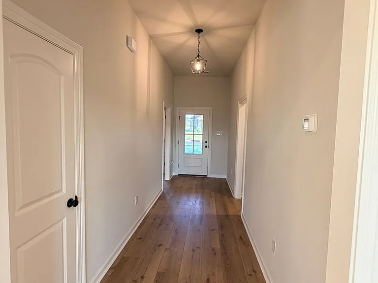 189 Berkshire Pl — Photo 9
