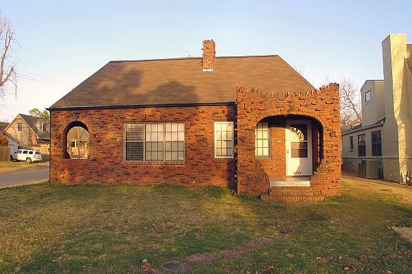 1st image of 1703 S Florence Ave
