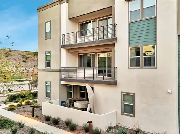 26958 Sandbar Willow Pl #205, Valencia, CA 91381
