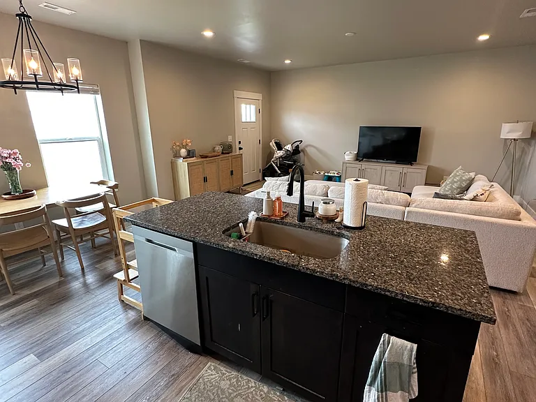 1389 Remington Trl — Photo 5
