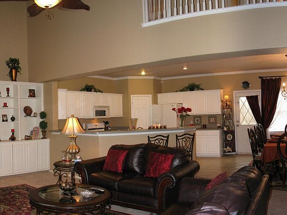 5th image of 1700 Walnut Hill Ln