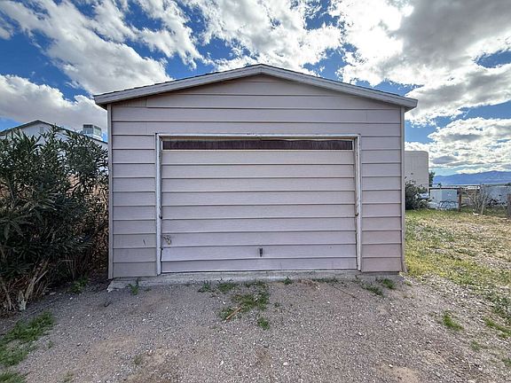 3rd image of 750 Brill Dr