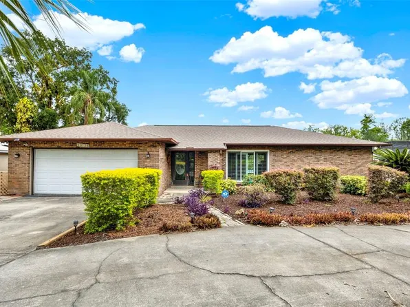 28136 Tammi Dr, Tavares, FL 32778