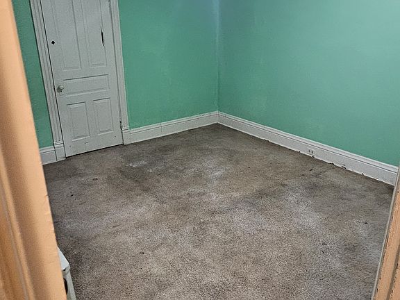 4th image of 345 S Front St APT 3